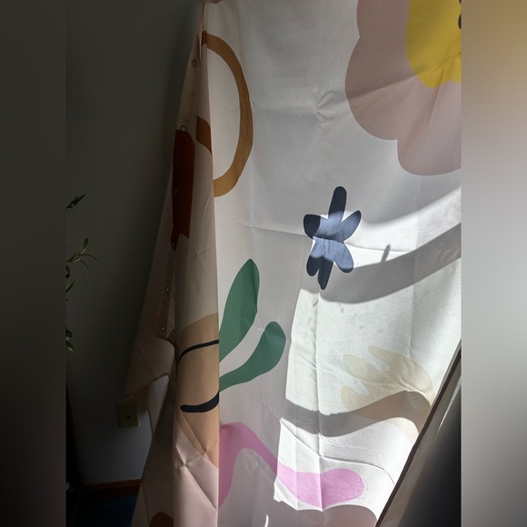 Shower Curtain - Picture 6 of 7